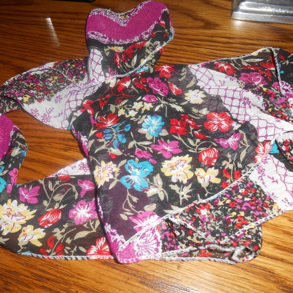 Scarf - Picture 3 of 3
